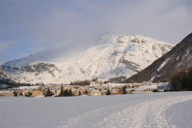 Hotel La Vanoise Bessans Exterior foto